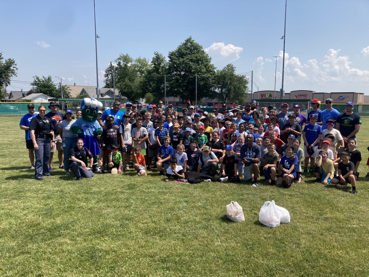 NSP_TroopA's tweet photo. Today Troopers Edmondson, Krein, Fitzgerald, and Sgt Jacobson helped with the @PACEOmaha baseball clinic in the Omaha Metro. Troopers offered their expertise and helped run the kids through drills. #NSP271 #NSP111 #NSP295 #NSP199 https://t.co/hvSPvKe63y