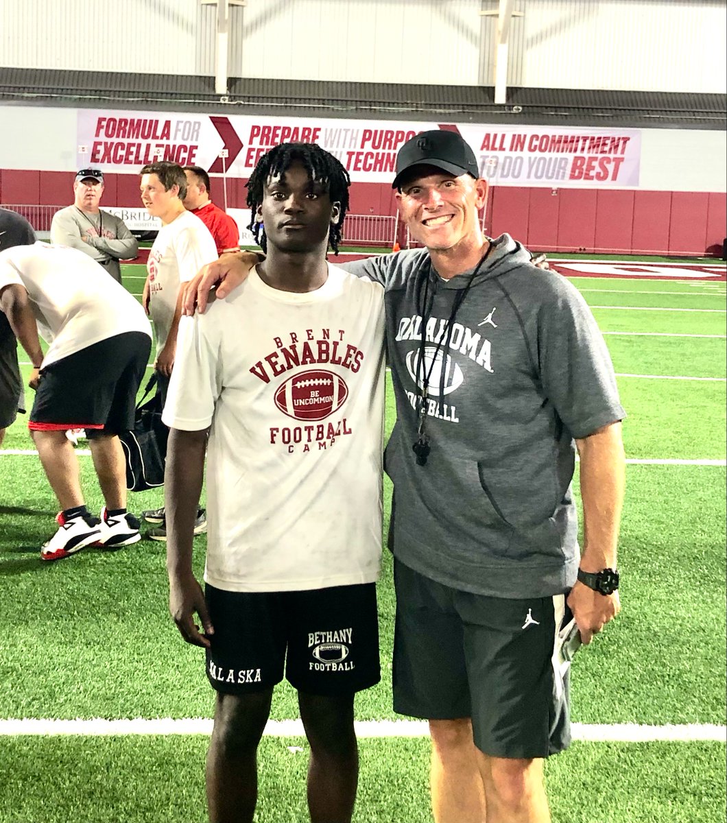 Thank you @CoachVenables @JayValai @coach_bhall for the great camp today. I am blessed and honored to announce that I have received an offer from the University of Oklahoma! @OU_Football. @Bryan_Bedford @recruit_route @bronchoftball #followtheplan