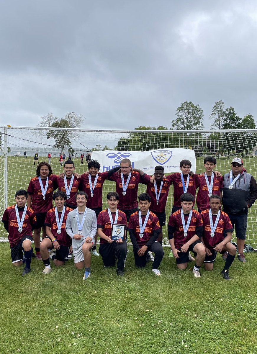mrgow_513's tweet image. RI Super Liga U17 State Champs! Congrats goalie! @andrew_algowva