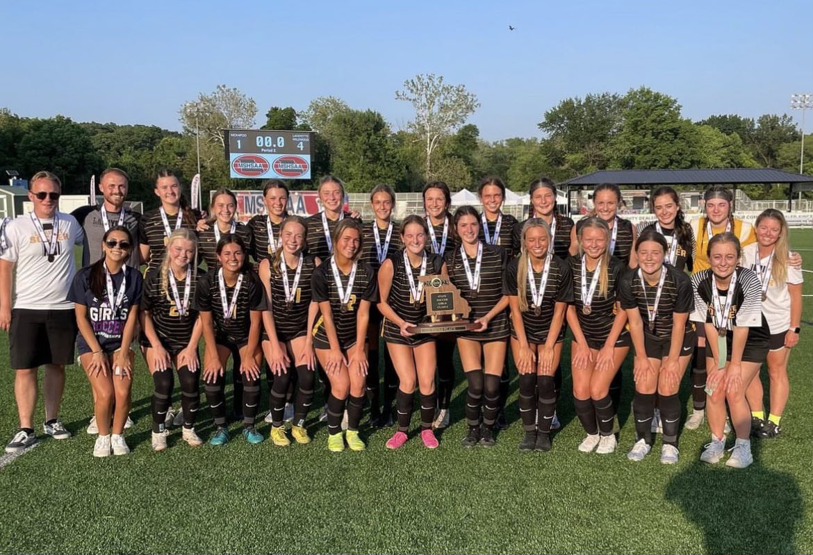 The girls win the Class 4 Third Place game 4-1 over a strong Kickapoo team! They finish with an overall record of 19-4 and 3rd place in the state. What an unbelievable year!! We are so proud of you all!

Goals: Derucki, Beck, White, Stith
Assists: Kinner (2), Bryce