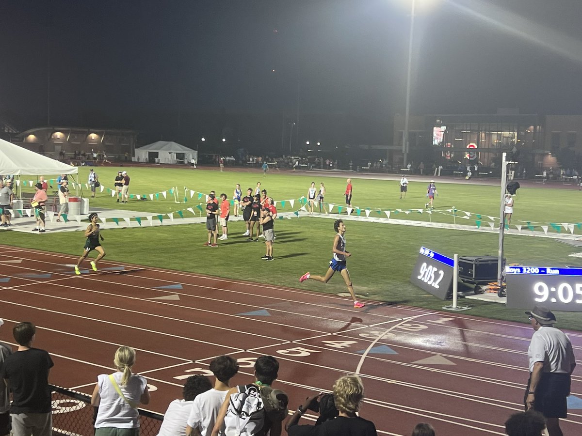 And he did it again in the boys 3200m run! Connor is a two-time state champ!