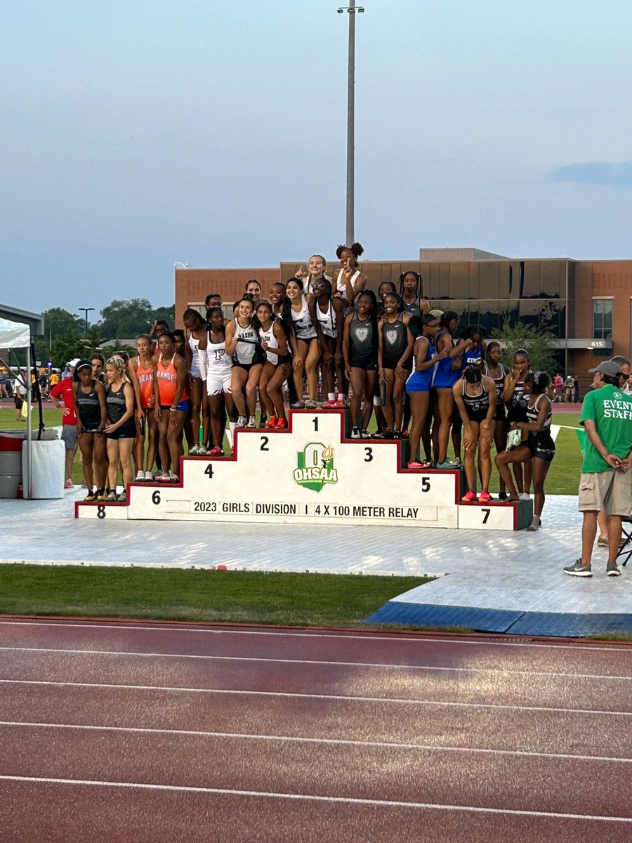 The #LakotaEastTF Girls 4x100m relay bring home the bronze (3rd place) 🥉🥉🥉🥉 at the #OHSAA #Division1 #StateChampionship meet in a time of 47.82! Mikayla Chandler, Lena James, Qiersten McClain & Ivy Smith you ran your hearts out!🔥🔥🔥🔥 @LakotaEastAD @EAST_HAWKS