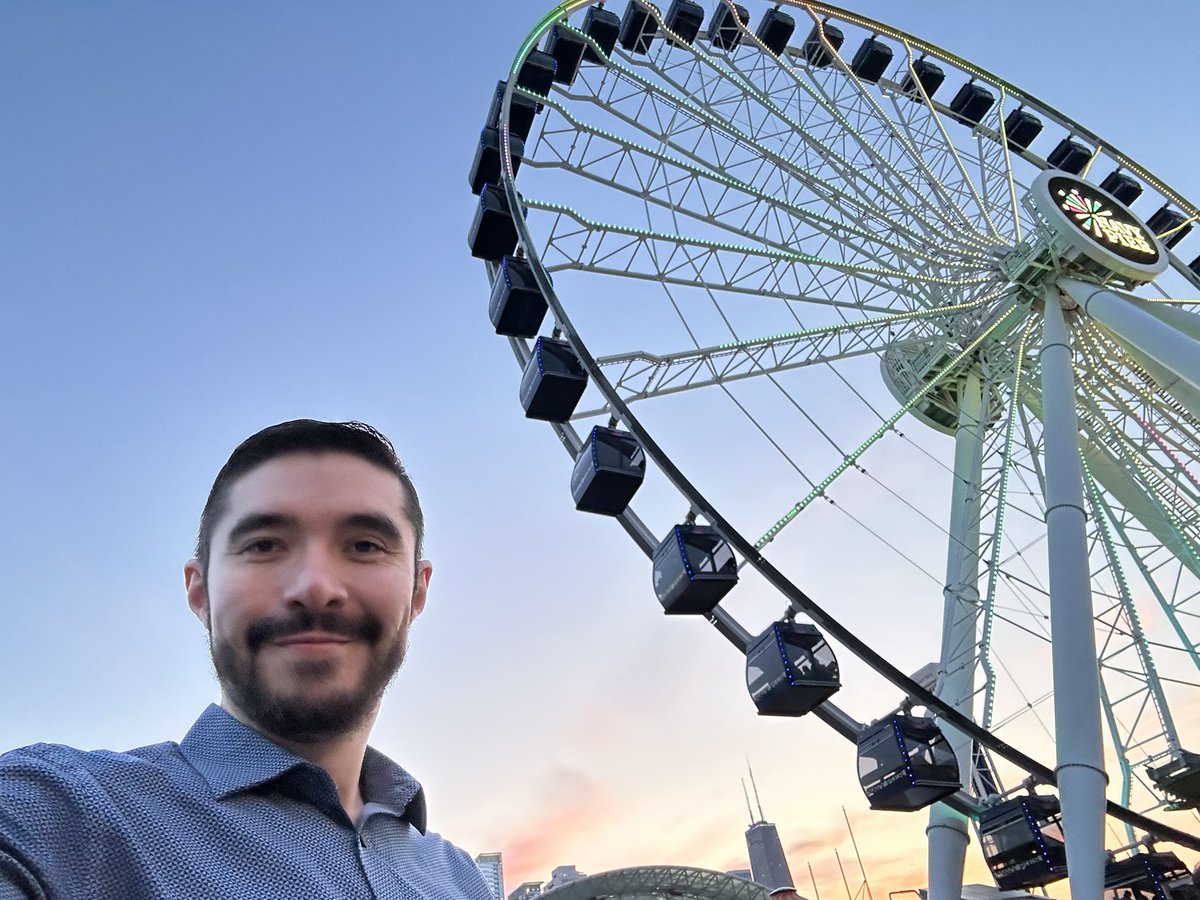 DrArturoAI's tweet image. Great times and views at the Navy Pier after such a productive day at #ASCO23 @MassiveBio @skurnaz