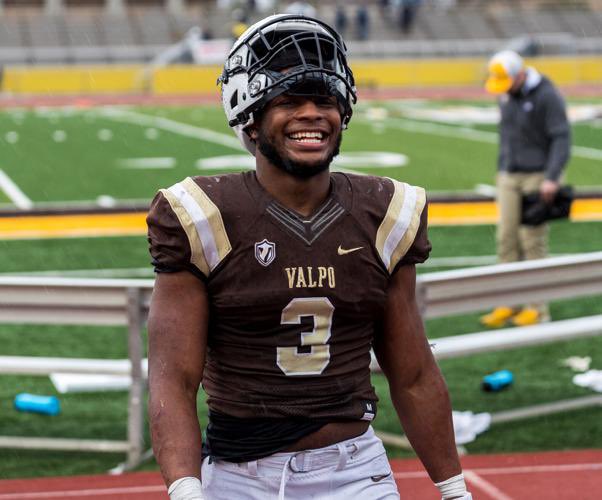 uk3je's tweet photo. #AGTG After a great TCU camp and great conversation with @Coach_Symmes I’m blessed to receive another D1 offer from Valparaiso University ! @_CoachJLew @valpoufootball @CoachLFox @TDGSKILLZ @FlightSkillz @Perroni247 @AndrewHatts @TFloss32 https://t.co/9NTPoScQLU