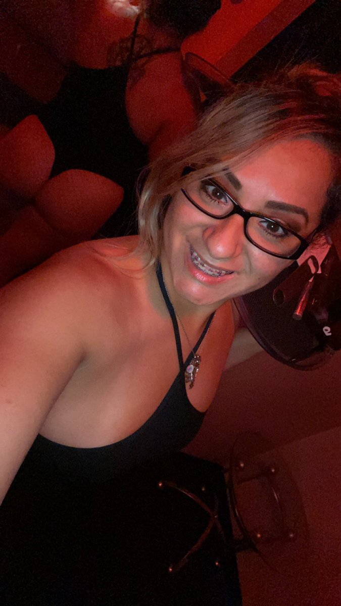 Time to FINISH out this PARTY weekend! If you’re OUT-N-ABOUT stop by and SAY HI! #WorkSelfie #SaturdayNightLive #LateNightVibes #LateNightAdventures #UpAllNight #Tampa #Ybor #NightLife #ClubLife #WaitressLife #StripClubLife #FullNudeStripClub #ColoradoGirl #LivingTheFloridaLife