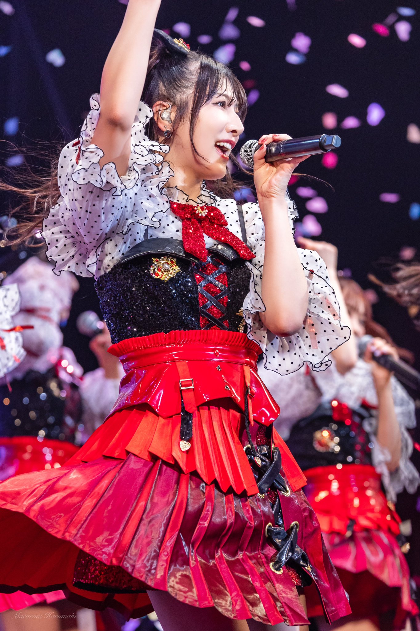 ≠ME ノイミー 蟹沢萌子 直筆 生写真 ヨリ 全国ツアー2023武道館公演衣装 Amazon.co.jp: ノイミー 蟹沢萌子 1stコンサート衣装 生写真