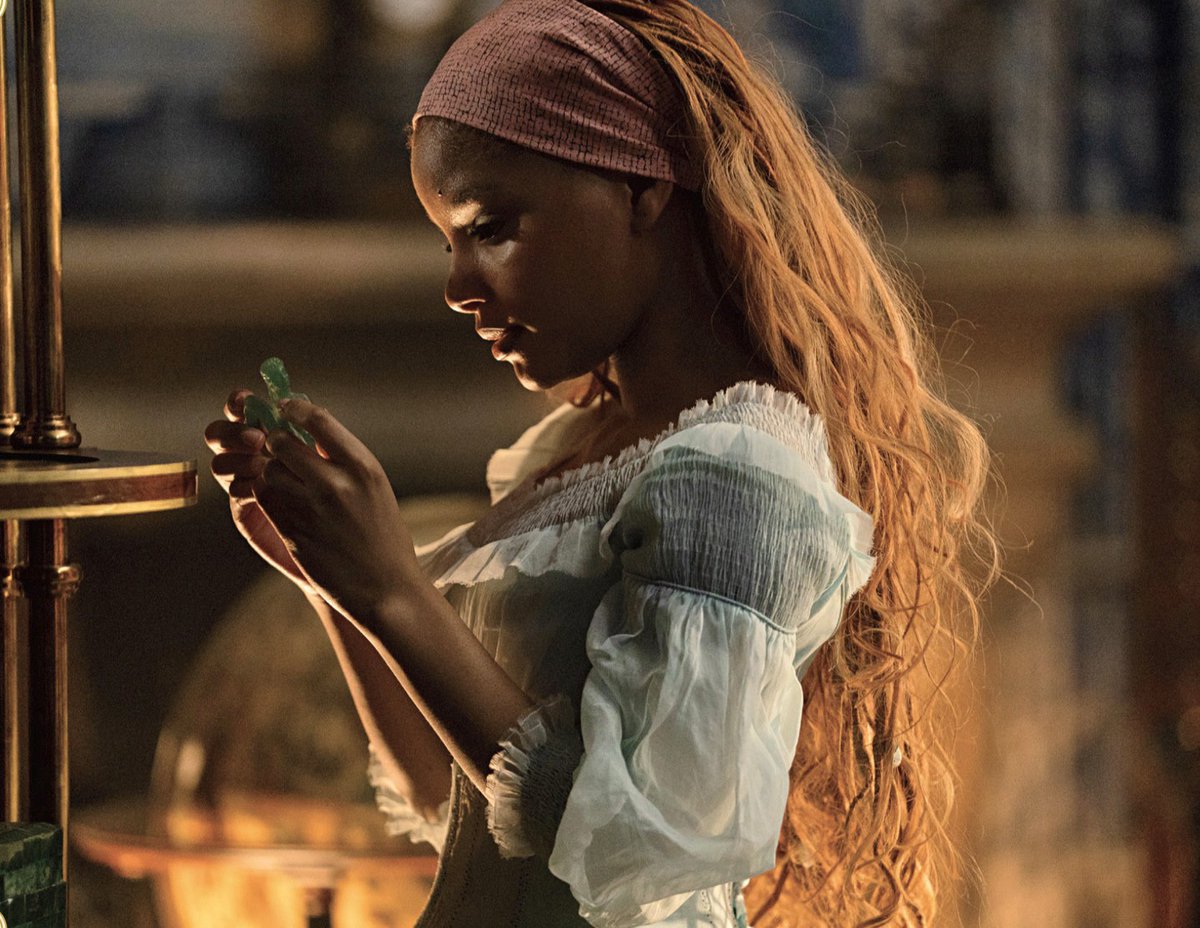 Halle Bailey as Ariel in The Little Mermaid is the most beautiful thing in 2023🩵🧜🏽‍♀️