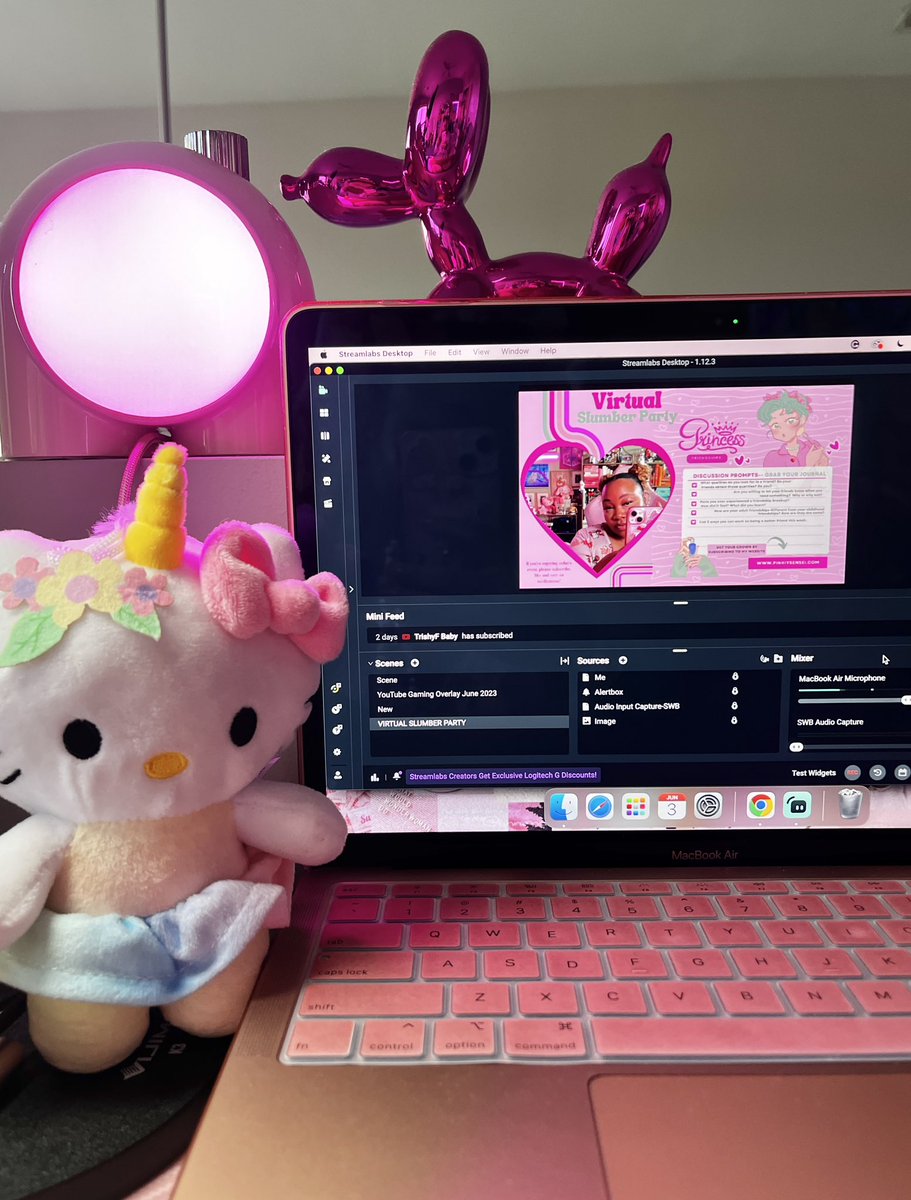 PinKIYSensei's tweet photo. Love my friends more than words can express 🥺💖

Thanks to the ALL of the princesses in the #PrettyCommittee🎀 for hanging out. https://t.co/VmTqmKybKc