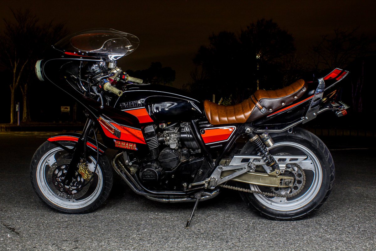 kimura__917's tweet photo. ゆる〜く買い手探します✨
xjr400 4hm 初期型です。
気になる点あればdmお願いします^_^
交換ものによっては⭕️
#xjr400売ります 
#バイク売ります 
#ゼファー売ります 
#バブ売ります https://t.co/lnxd9jWatn