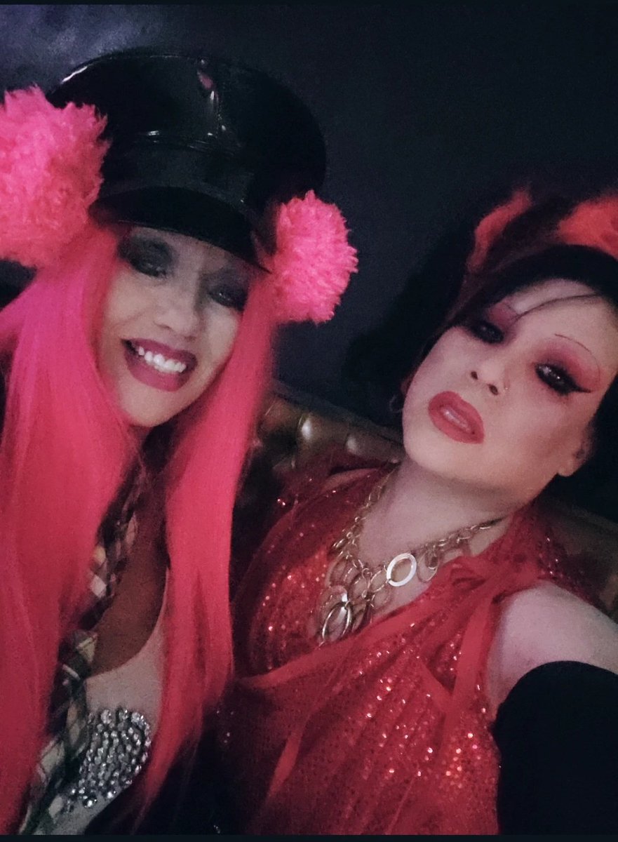 maxxandaux's tweet photo. Some pics and a video clip from my show last night 
#maxxandaux #barbarellahouston https://t.co/lLswUpZLZs
