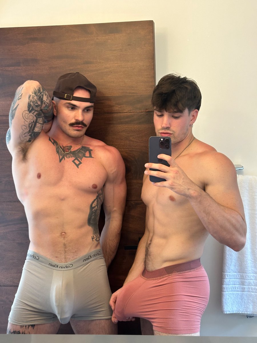 64661Can's tweet photo. Could you take both? #fitness
https://t.co/BJCbhKK1qi https://t.co/CjXncgnynk