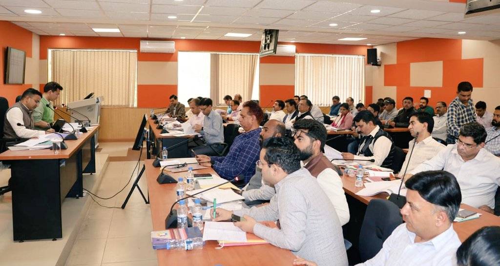 DcKangra's tweet photo. Efficiency in administration meeting held with all departments and SDMs. Sub division wise status of major developmental, tourism &amp; welfare works reviewed along with the status of FCA/FRA cases. https://t.co/WgSDImMiwl