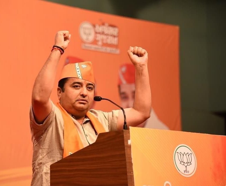 जीवेत शरद: शतम्।

ભારતીય જનતા પાર્ટી ગુજરાત પ્રદેશના મહામંત્રી શ્રી <a href="/pradipsinhbjp/">Pradipsinh Vaghela</a> જીને જન્મદિવસની હાર્દિક શુભકામનાઓ.

ઈશ્વર આપશ્રીને ઉત્તમ સ્વાસ્થ્ય અને દીર્ઘાયુ પ્રદાન કરે અને આપ સદાય જનસેવામાં કાર્યરત રહી કાર્યકર્તાઓને માર્ગદર્શિત કરતા રહો એવી પ્રાર્થના.