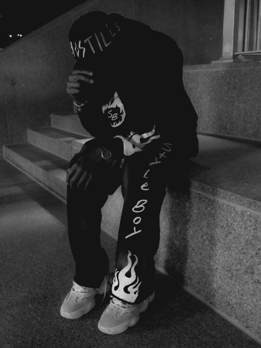 AustynStyles's tweet image. Out The Way!!