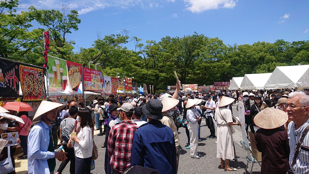 今日6/4までの2日間、代々木公園イベント広場で開催の日越外交関係樹立50周年記念事業〜ベトナムフェスティバル2023〜2日目、晴天の中たくさんの方にご来場いただいております。  今日も20時まで開催しておりますので、ぜひ #ベトフェス 会場へお越しください！|渋谷区 ...