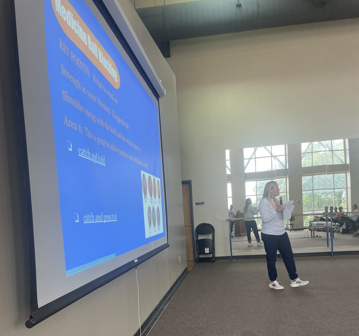 CoachMMWilliams's tweet photo. Another chance to #reptheB while speaking amongst some of the greatest @ArtofCoachingVB ! Day 2 tomorrow! #alwaysreppin #alwayslearning @geriberger08 @CBruce_Sr @NISD_Athletics https://t.co/UbzRWGPwJE