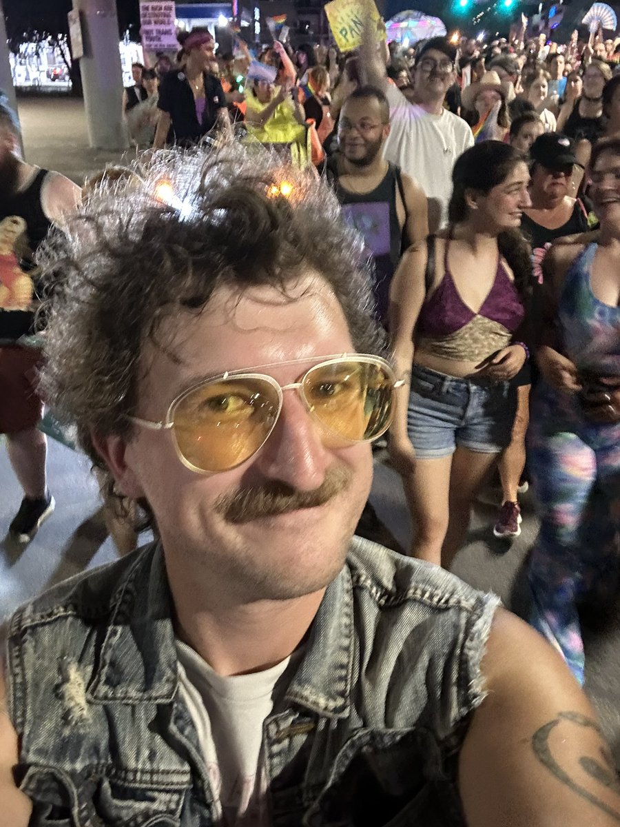Pork_Lion's tweet photo. Happy #queerbomb y’all, even a dang thunderstorm couldn’t stop us 🏳️‍🌈🏳️‍⚧️ https://t.co/JZfdL9qGNc