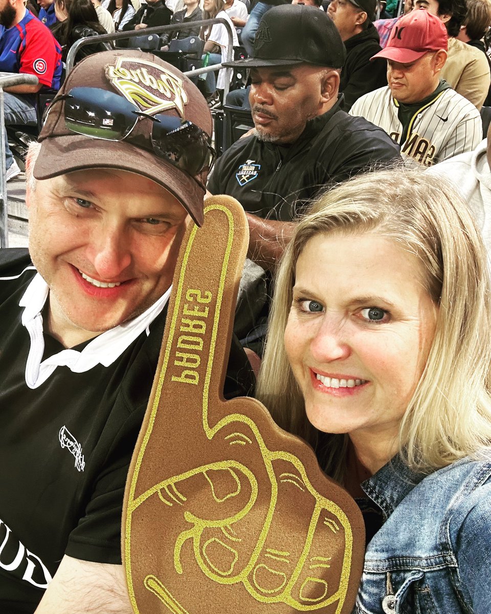 Kelly23Freeman's tweet photo. #BringTheGold https://t.co/ZjZU9B3UnO