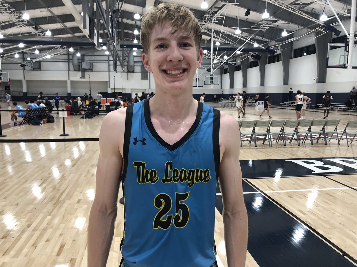 #GASOBSC23 | College Station

<a href="/The_League_Ball/">The League</a> - Could not miss from beyond the arc or in the lane

Double Digit Scorers 🏀
• Aiden Weinheimer - 26pts (8 3s) 🏹
• <a href="/kanyonbrown/">Kanyon Brown</a> - 24pts
• Mark Fletcher - 11pts

#GASO | Everyone’s Big Stage
