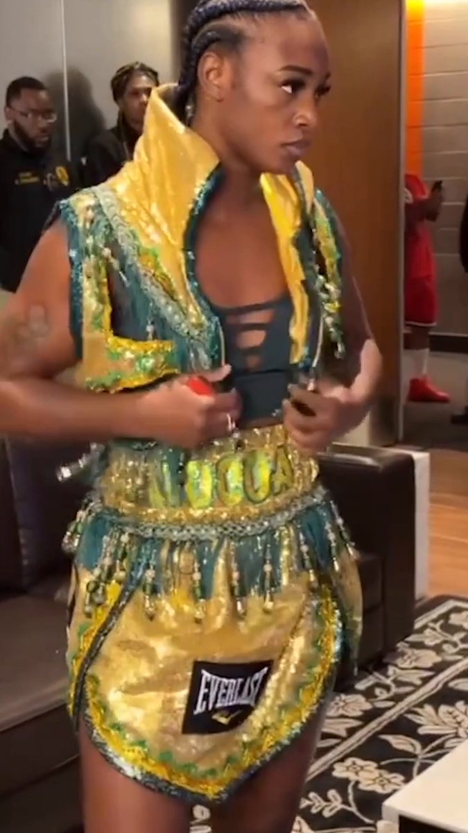 ESPN Ringside on Twitter "Drip Queen 💧👑 ShieldsCornejo (via DAZNBoxing)"