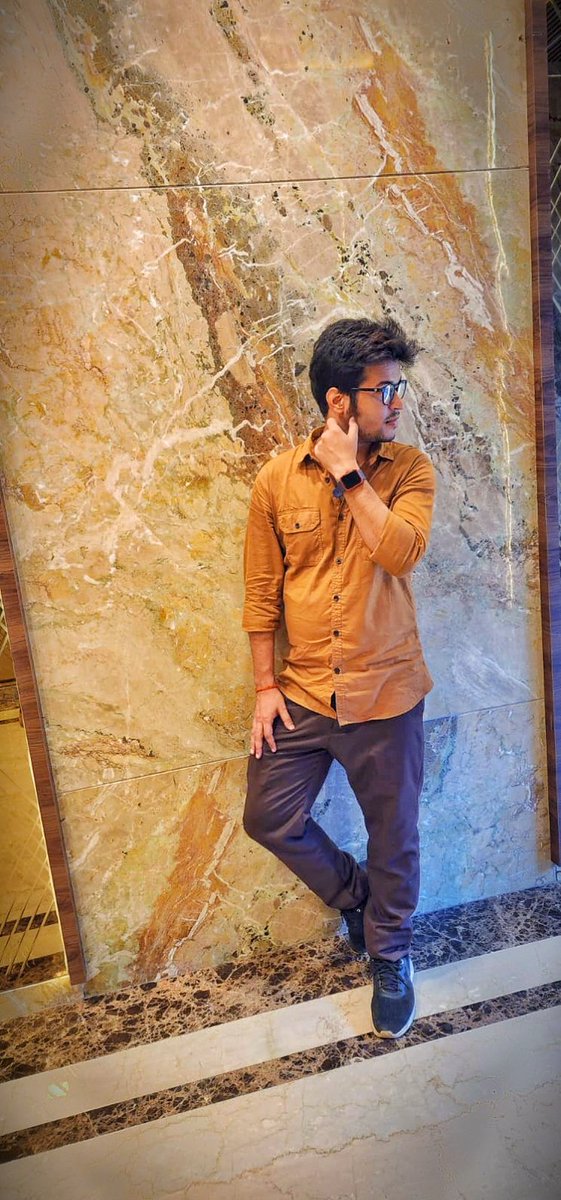 shuklarishabh52's tweet photo. 💕Nomad

#painterbaburishabh #swapnilsaundarya #rishabhpainterbabu #homedecor  #decoration #interiordesign
#ART #interiors #HOME #artist #painter #instamen #love #cupid #raw #roughandtough #rebellious #menofinstagram #formals #temples https://t.co/RKzgznEwrp