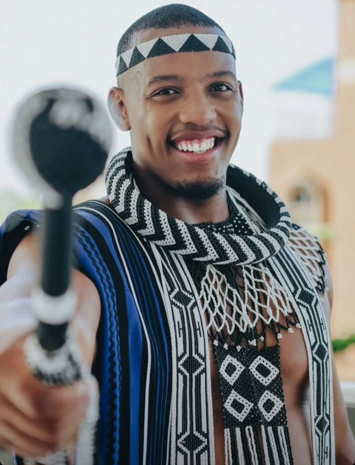 World Juicy Jay Day. Let's celebrate this Man😍🔥🔥🔥🔥

HAPPY BIRTHDAY JUICY JAY 
JUICY JAY TURNS 25 
#SiyamthandaJwacu

HAPPY BIRTHDAY JUICY JAY 
JUICY JAY TURNS 25 
#SiyamthandaJwacu