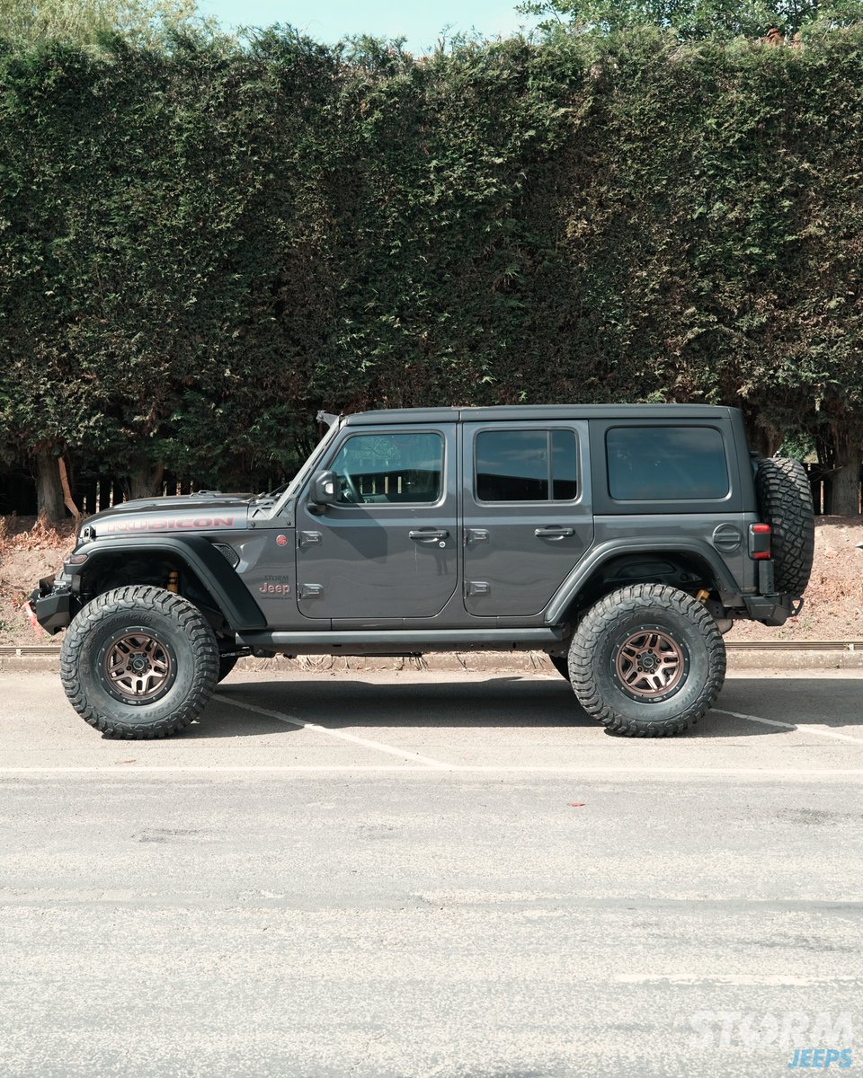 2023 JLUR build for a customer. 
Want to know more about our Wrangler sales & modification services? Get in touch via:
📧sales@stormjeeps.com
📞01482 666491 
STORMJEEPS.COM

#stormjeeps #jeepuk #granitecrystalmetallic #jlur #rubicon #wranglerjl #km3 #modifiedjeep