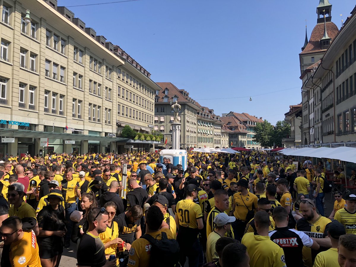 Bern in Gelbschwarz. #cupfinal