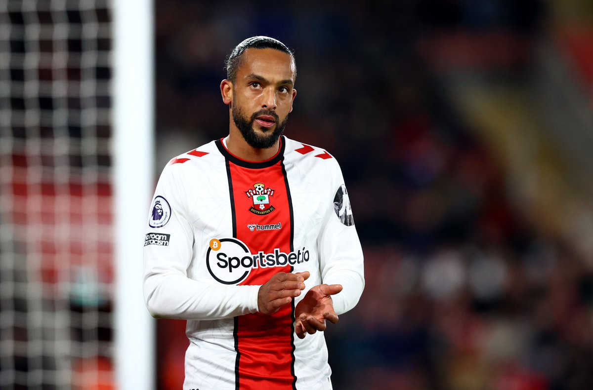 tomhwilliams23 on Twitter: "ST: Theo Walcott Throwing a rogue one in