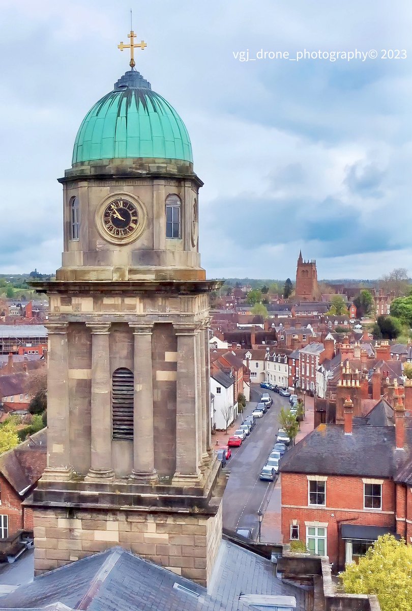 This view never gets old #drone #dronephotography #photographylovers #photo #photooftheday #landscape #landscapephotography #architecture #bridgnorth #lovebridgnorth #Shropshire #visitshropshire #DJI
