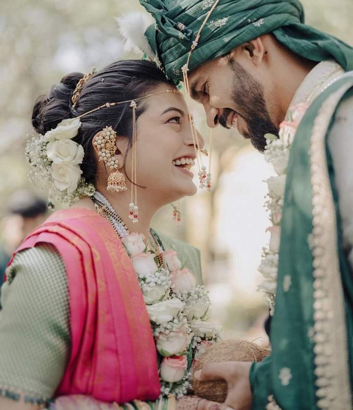 Congratulations @Ruutu1331 and #Utkarsha wish you a very happy married life 🎉😍🍫

#RuturajGaikwad #RuturajCaughtUtkarsha #UtkarshaPawar