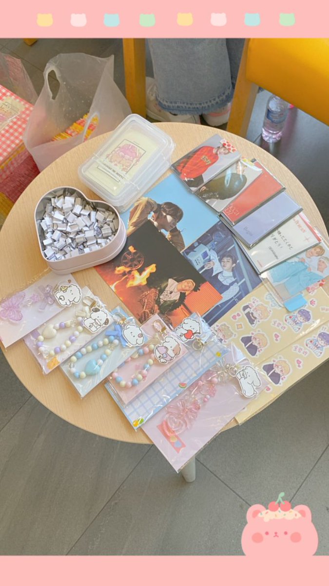 FelineBirthday's tweet photo. Our crew! &amp; lucky draw booth!✨️🩵

𝐅𝐞𝐥𝐢𝐧𝐞 𝐁𝐢𝐫𝐭𝐡𝐝𝐚𝐲 𝐏𝐫𝐨𝐠𝐫𝐚𝐦𝐬🐱🐯

🇲🇾cupsleeve event

🗓️4th JUNE 2023 (Sunday)
🕥12noon-5pm
📍Happy Lemon, Lot 10

#FelineBirthdayProgram_HappySoonHuiDay https://t.co/wpLjMNAg6x