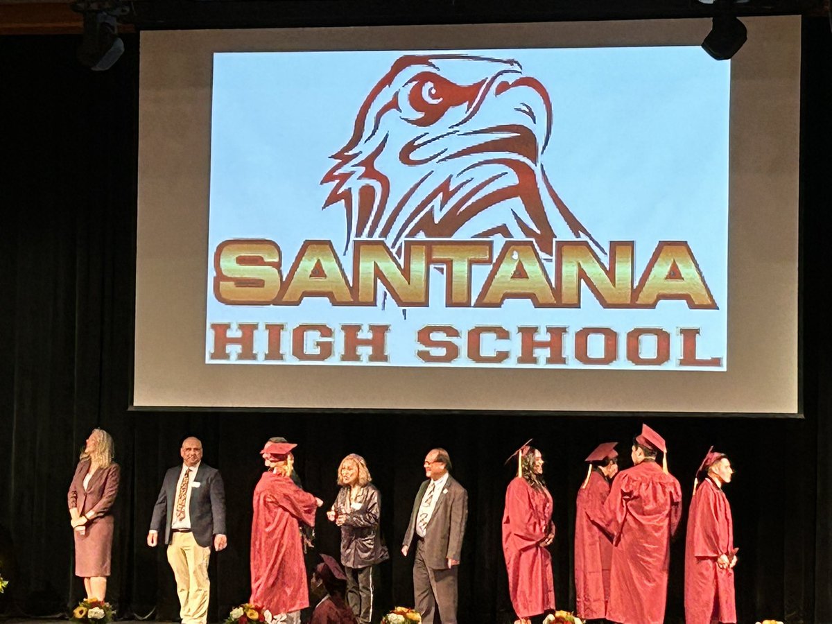 22/23 Day#179b 🎉Congratulations @Santana_Eagles ❤️ seeing Eagle Graduates & families at the @RowlandSchools Perform.Arts Center! 🌟One of the graduates was in my class in 6th & Mr Buck’s class in HS! 🌟Extra Bonus- Realizing our previous #JellickJaguar is now PAC Staff! 😃