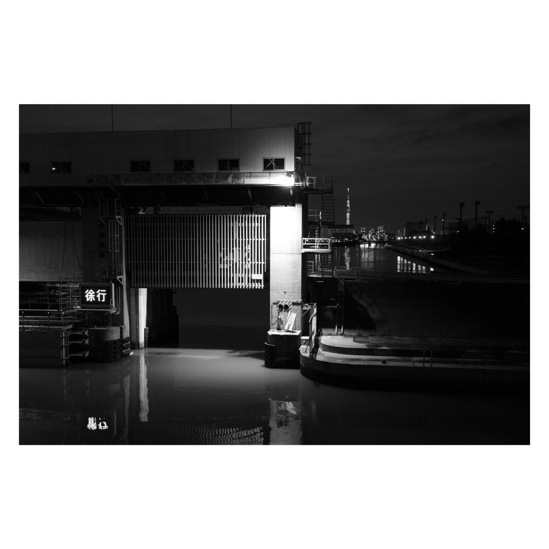 addbdb2004's tweet photo. 夜勤前/明け。久々の夜勤ツラ���。そして良い天気なのに午前が潰れた　#GR3X https://t.co/SxXhBHKAou