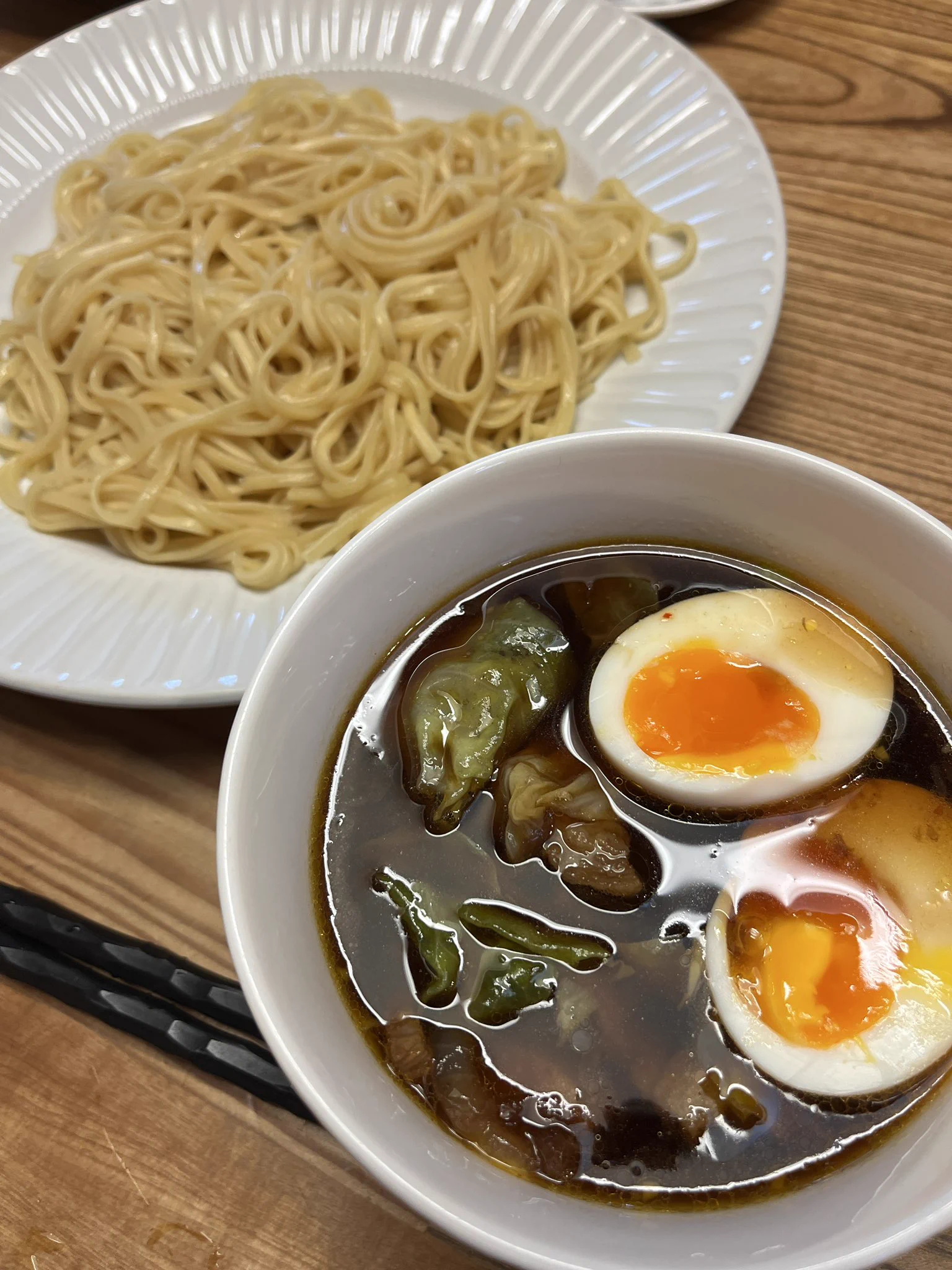 ☆スパイシー辛味噌つけ麺☆
家でこのレベルの味のつけ麺食べられるの幸せだなぁー。味噌は自家製の赤味噌と白味噌をブレンドしてアレンジ。子どもたちもまた作って〜と言ってくれました。次はそうめんでやってみようかな。
＃ricken作ってみた
まいのおやつ@mainooyatsu さんのレシピで作りました↓  