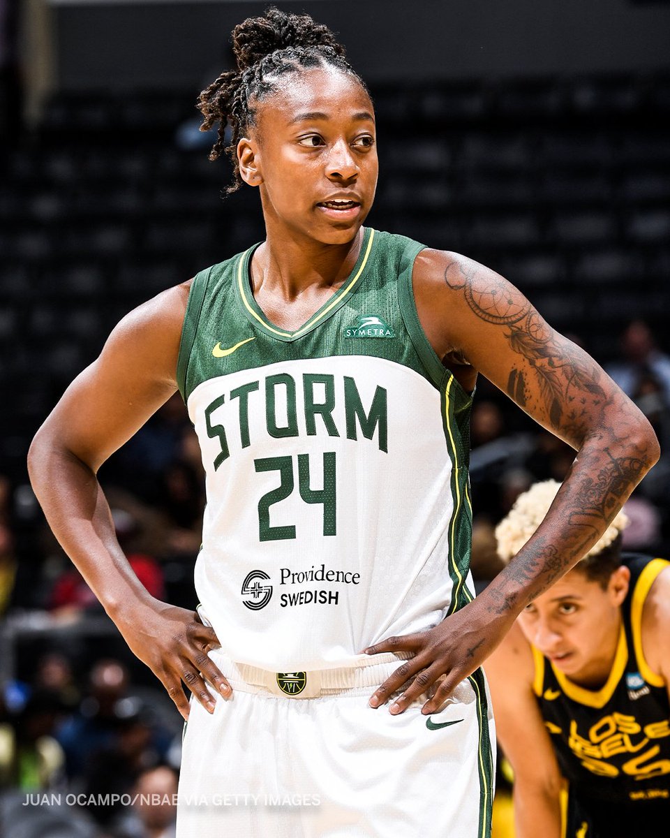 Jewell Loyd's 8️⃣ three-pointers are tied for the 2nd most in a game in WNBA history 🙌

She joins Diana Taurasi as the only players with multiple games with 8+ threes.