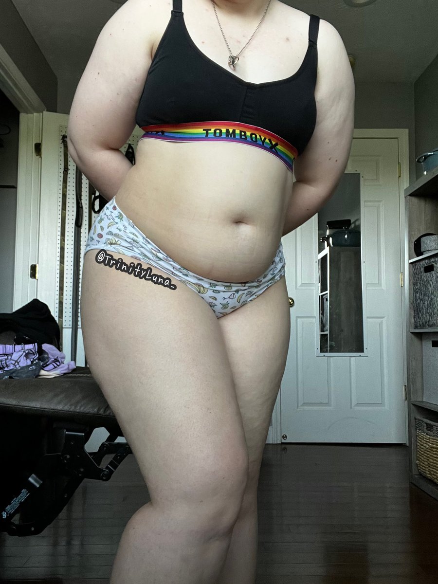 TrinityLuna_'s tweet photo. #nsfw #nsfw_twt #nsfwtwt #nsfwacc #nsfwaccount #nsfwtw #booty #butt
#Chubby_girl #Acup #BigAss #small_breasts #Chubby
The last pic is $10 to see it uncensored. Will need screenshot proof that you sent it to me in dms! 💕🏳️🌈 https://t.co/OB90IZupPV