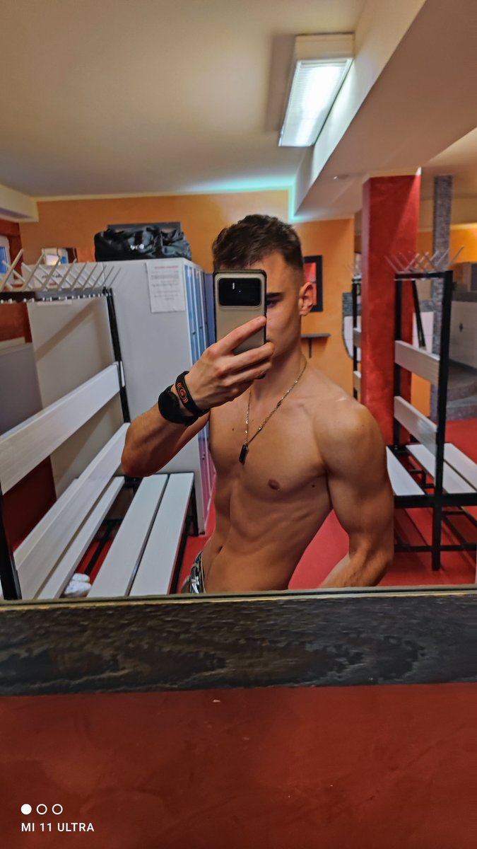 Denlen563's tweet photo. Kommentiert und teilt mal 🫶
@prvt_denlen 
https://t.co/wZBPY3tg6j https://t.co/agz76vWsE7