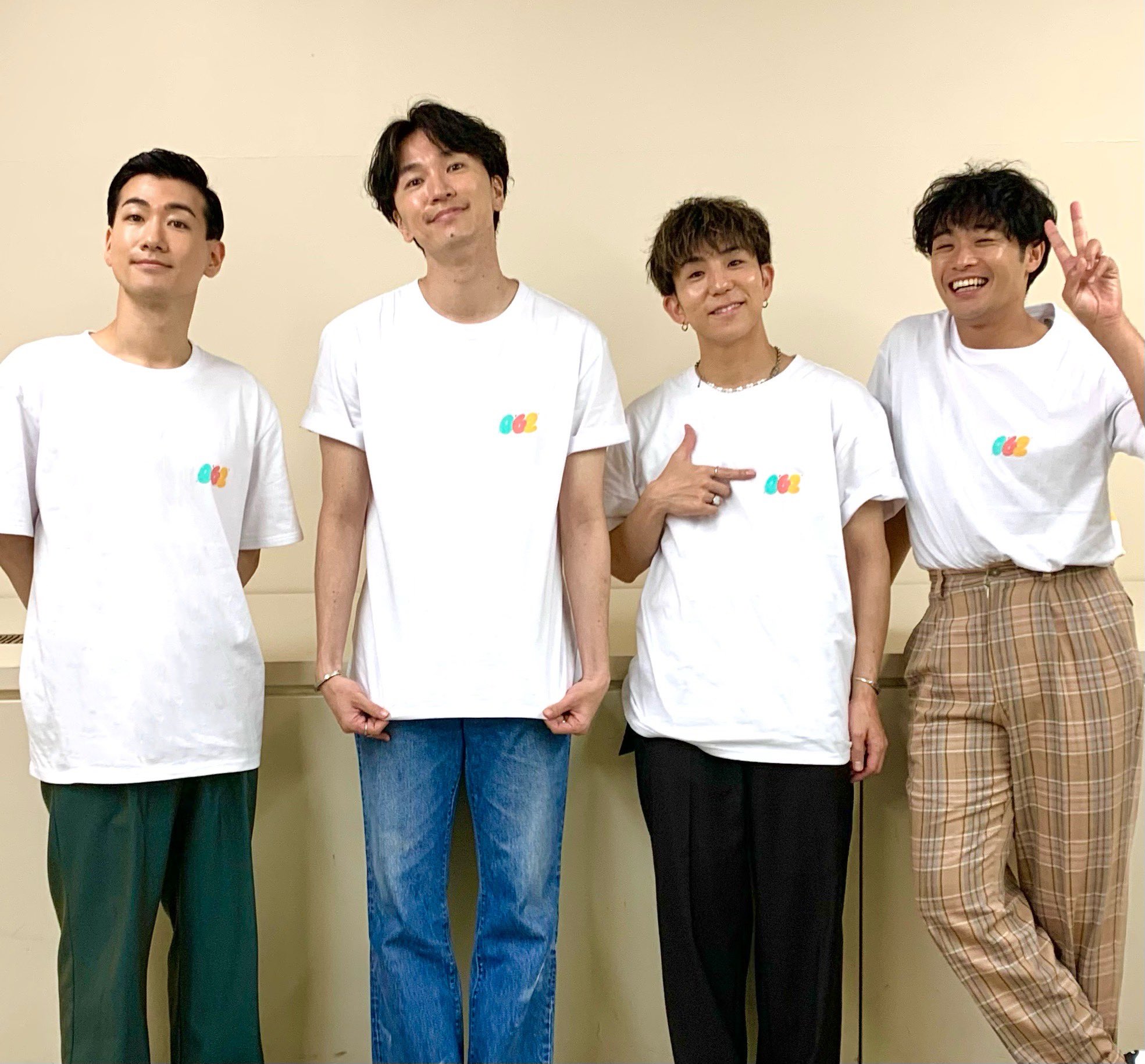 ずん様　Tシャツ２枚おまとめ にせもの Regular Fit T-Shirt by ドコムス刷り ( dkomusubi