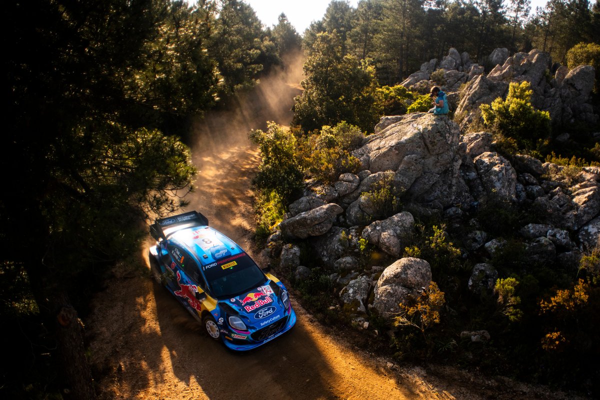 Times for SS16 at @Rally_d_Italia ⏱️ 
 
1️⃣ @OttTanak 08:37.7
2️⃣ @ThierryNeuville +4.3
3️⃣ @ElfynEvans +4.3

LIVE STREAM & Standings ➡️ WRC.com/live
Live Updates ➡️ WRC.com/live-updates