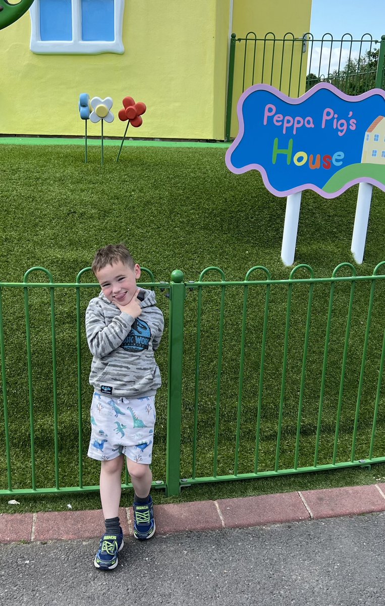 DimartinDi's tweet photo. Wishing my cheeky youngest grandson Keegan a brilliant 7th birthday.
Have a fun day🎁🥳❤️ https://t.co/KgStkLlfWf