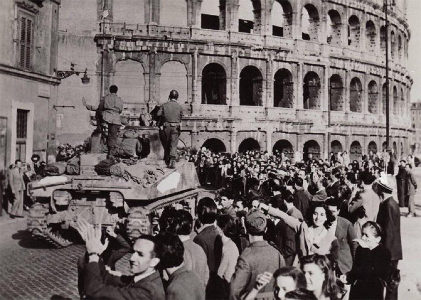 wantedinrome's tweet photo. Liberation of Rome, 4 June 1944. https://t.co/Hd1Kuiwtfj