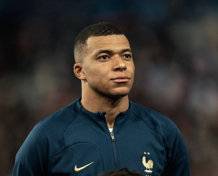 🚨🇫🇷 Real Madrid will not be involved in games & sagas for Mbappé. If he wants to arrive at Real Madrid, he will have to SIGN a contract in January 2024. @jfelixdiaz
