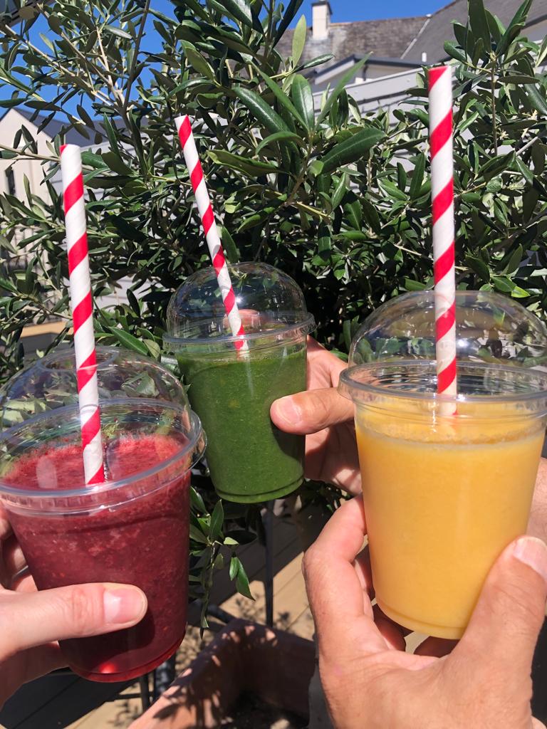 Smoothies in the sun!

#lkcafe