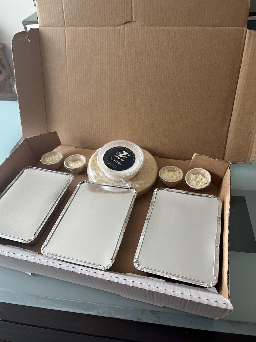 ZsHummus's tweet photo. Z’s Gyro-Kits now get delivered to your door ! Call 406-224-0701 for details https://t.co/bZGmYl2mkF