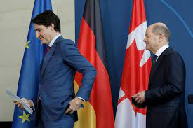 2 vom selben Schlag: 

Trudeau: 'small fringe minority'
Scholz: 'wenn ihr noch irgend einen Verstand in euren Hirnen hättet'