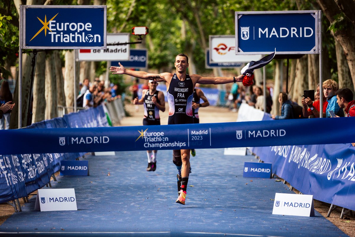 1ère expérience en tant que "staff" hier sur un "Grand Championnat" à l'occasion du chpt d'Europe <a href="/ETUtriathlon/">Europe Triathlon</a> #paratriathlon
➡️ 10 podiums dont 4 titres pour @fftri 🇨🇵 😲
Un grand bravo aux athlètes 👏👏👏
Merci pour cette journée intense 😉
📸 @puurfilm <a href="/theo_gmz/">Théo Gomez</a>