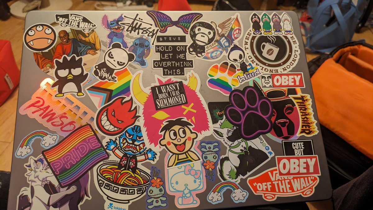 PupHexUK's tweet image. My laptop stickers bring all the pups to the park and damn right there better than yours. #Stickers #stickerbomb #pupplay #humanpup #workingfromhome
