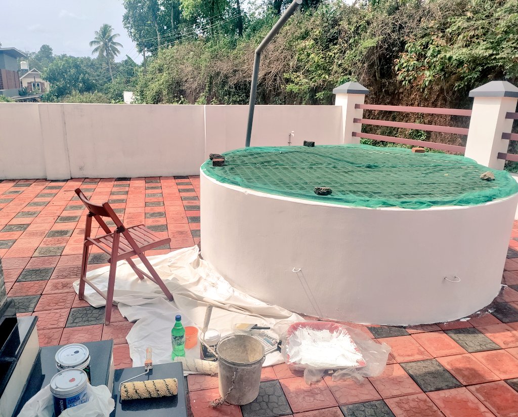 snehap_ahuja's tweet photo. The before & after of my latest project - 'Painted Well' 🎨🖌️✨
#mural #painting #outdoorart #emulsionpaint #floral #landscape #red #poppies #vangogh #monet #artlife https://t.co/4EB8WwHN74