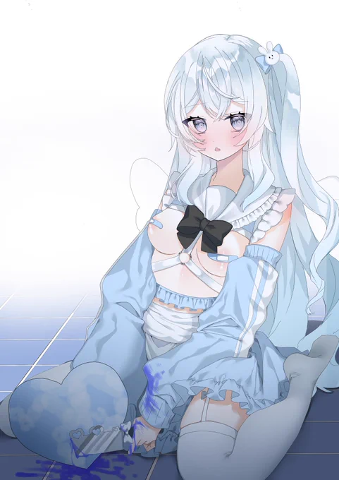 うねりさんから指名頂きましたありがとうございますふりふりの服とか脚描くのが好きです